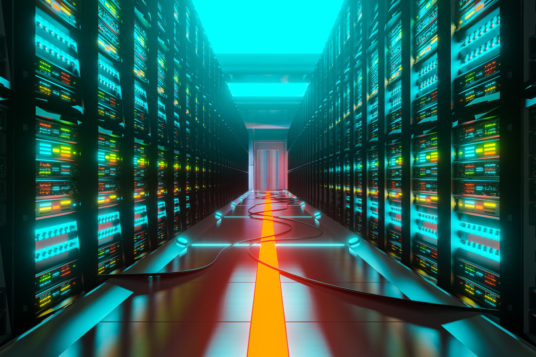 Sala de servidores con racks representando la virtualizacion en el temario TAI