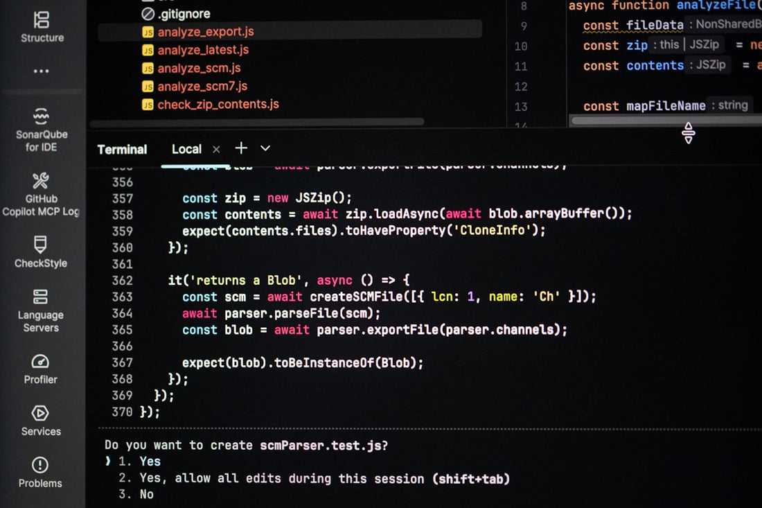 Pantalla de ordenador mostrando código de programación en un editor con tema oscuro