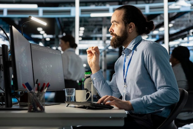 Profesional de sistemas trabajando en un centro de datos, representando el Cuerpo Superior de Sistemas y Tecnologías de la Información